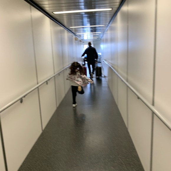 Meet your Posher, Erica - Picture 5 of 16